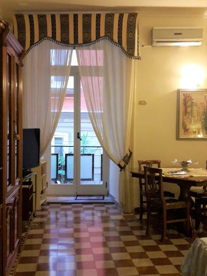 나폴리 Casa Lillina A Toledo , Near Piazza Del Plebiscito 아파트 외부 사진